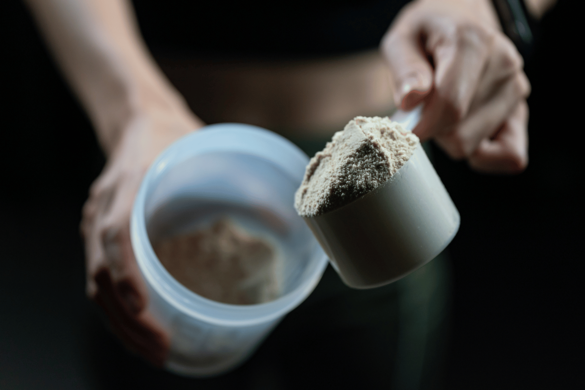 The Benefits of Grass-Fed Protein Powders and How to Use Them